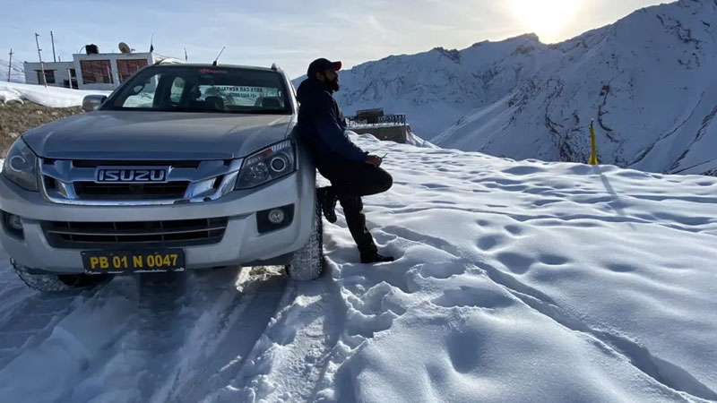 Self Drive Car Rental from Dehradun to Leh